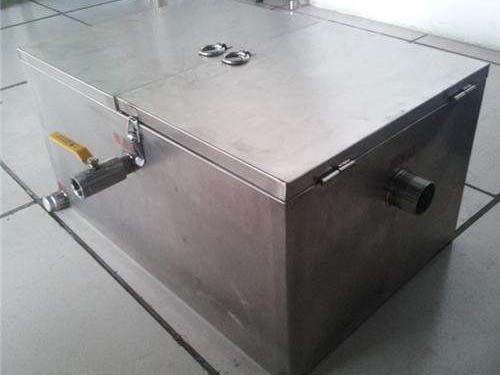 油水分离器